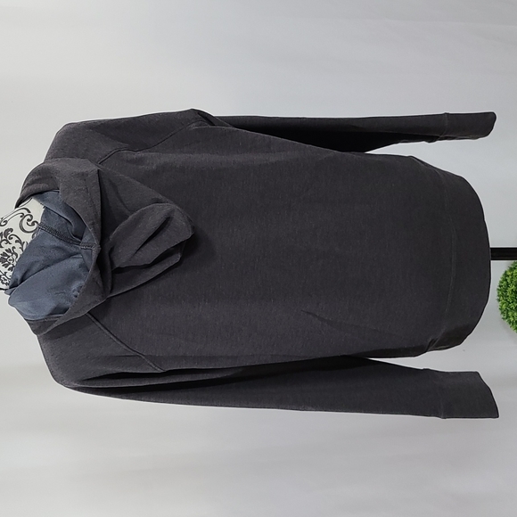 Under Armour Hoodie - Picture 10 of 13